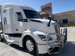 2023 Kenworth T680 photo 1
