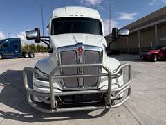 2023 Kenworth T680 photo 10