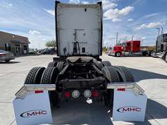 2023 Kenworth T680 photo 5
