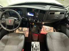 2027 Kenworth T880S PH photo 2
