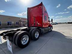 2022 Kenworth T680 photo 10