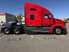 2023 Kenworth T680 photo 4