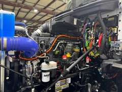 2027 Kenworth T880 photo 5