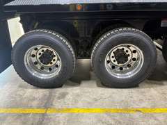 2027 Kenworth T880S photo 3