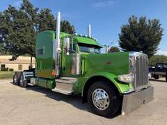 2023 Peterbilt 389 photo 1