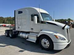 2023 Kenworth T680 photo 1