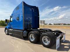 2022 Peterbilt 579 photo 9
