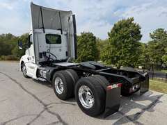 2022 Kenworth T680 photo 9