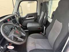 2022 Kenworth T680 photo 3