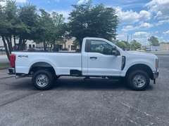 2027 Ford F250 photo 2