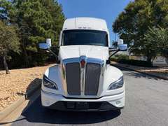 2023 Kenworth T680 photo 8