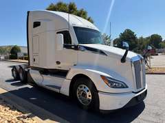 2023 Kenworth T680 photo 7