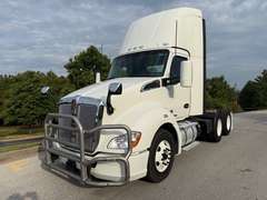 2022 Kenworth T680 photo 2
