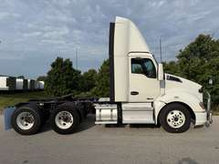 2022 Kenworth T680 photo 10