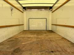 2022 Ford E350 photo 8