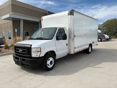 2022 Ford E350 photo 2