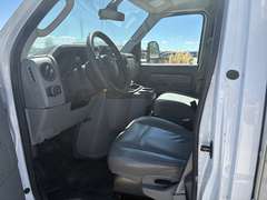 2022 Ford E350 photo 3