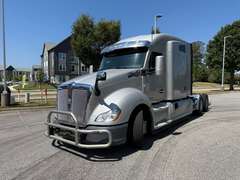2021 Kenworth T680 photo 2