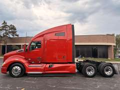 2022 Kenworth T680 photo 4