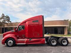 2022 Kenworth T680 photo 10