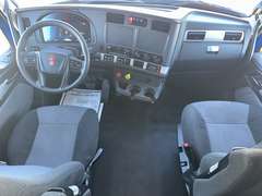 2023 Kenworth T680 photo 3