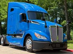 2023 Kenworth T680 photo 1