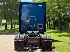 2023 Kenworth T680 photo 4
