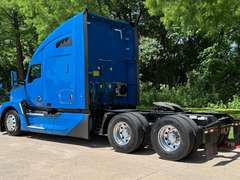 2023 Kenworth T680 photo 8