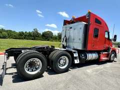 2023 Kenworth T680 photo 4