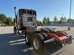 2022 Kenworth W900L photo 10