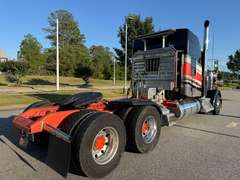 2022 Kenworth W900L photo 9