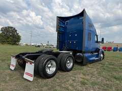 2024 Kenworth T680 photo 3