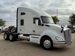 2022 Kenworth T680 photo 1