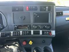 2022 Kenworth T680 photo 8