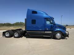 2024 Peterbilt 579 photo 2