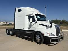 2024 Peterbilt 579 photo 1