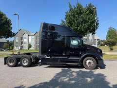 2022 Peterbilt 579 photo 6