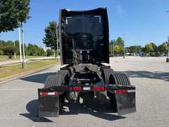 2022 Peterbilt 579 photo 4