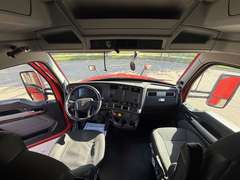 2022 Kenworth T680 photo 3
