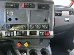 2023 Kenworth T680 photo 7