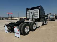 2023 Kenworth T680 photo 4