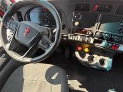 2023 Kenworth T680 photo 5