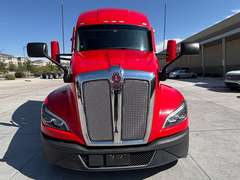 2023 Kenworth T680 photo 8