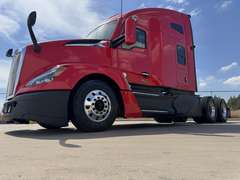 2023 Kenworth T680 photo 8