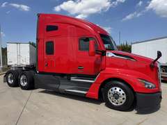 2023 Kenworth T680 photo 1