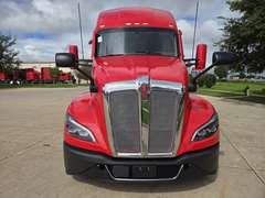2023 Kenworth T680 photo 9