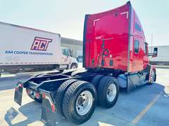 2024 Kenworth T680 photo 10