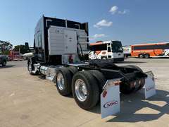 2023 Kenworth T680 photo 9