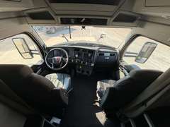 2023 Kenworth T680 photo 3