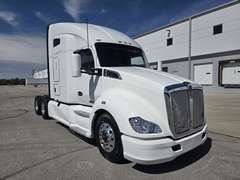 2022 Kenworth T680 photo 1